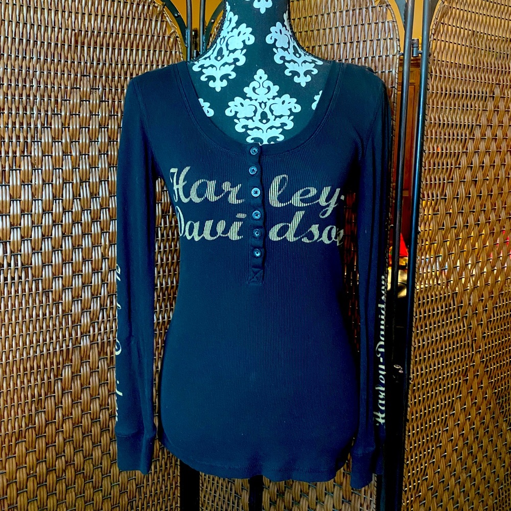 Harley Davidson black long sleeve thermal top with Gold logo women’s size small